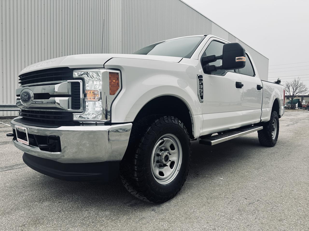 2018 Ford SUPER DUTY F-350 SRW XLT