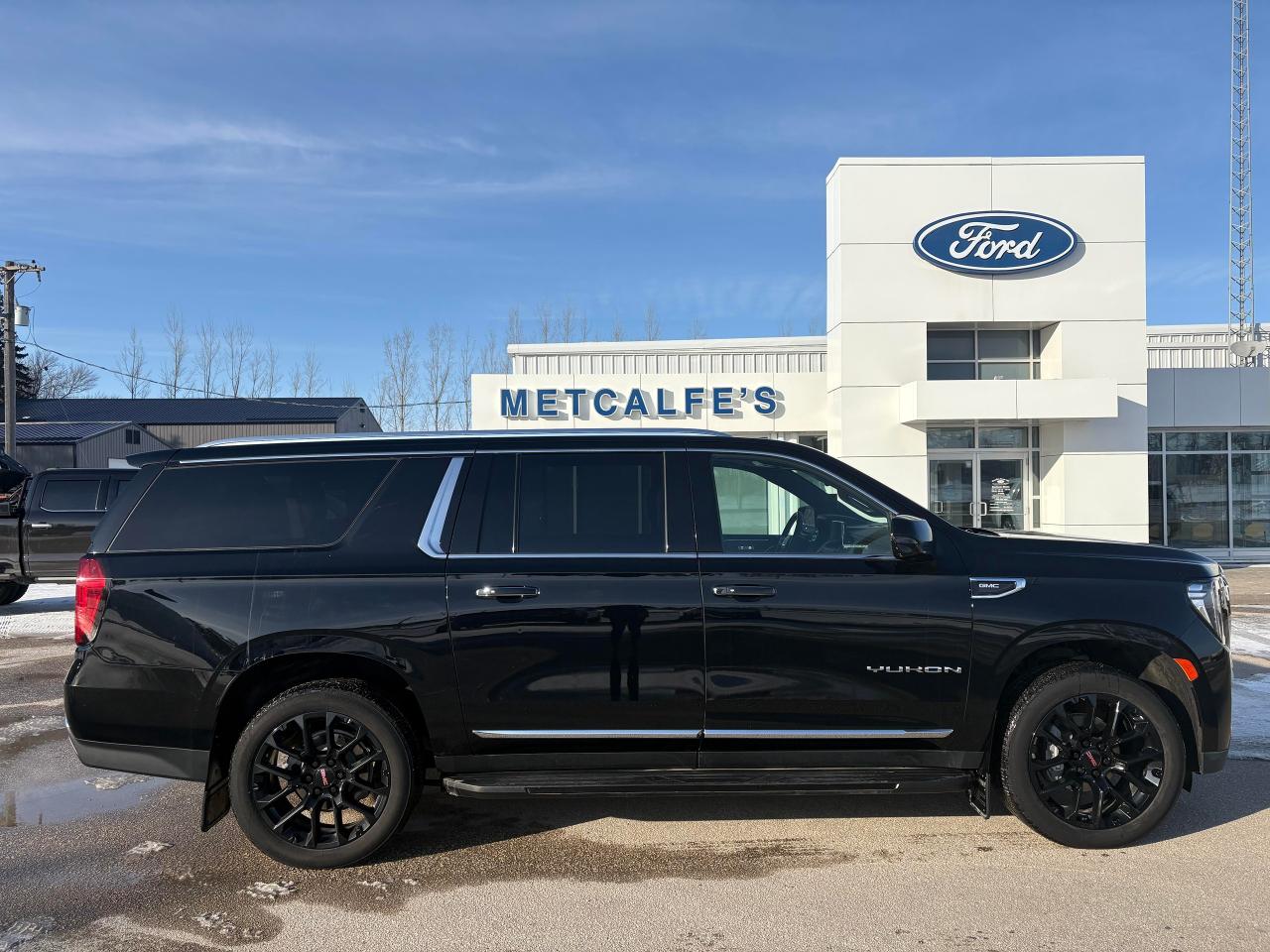 2023 GMC Yukon XL SLE Photo0