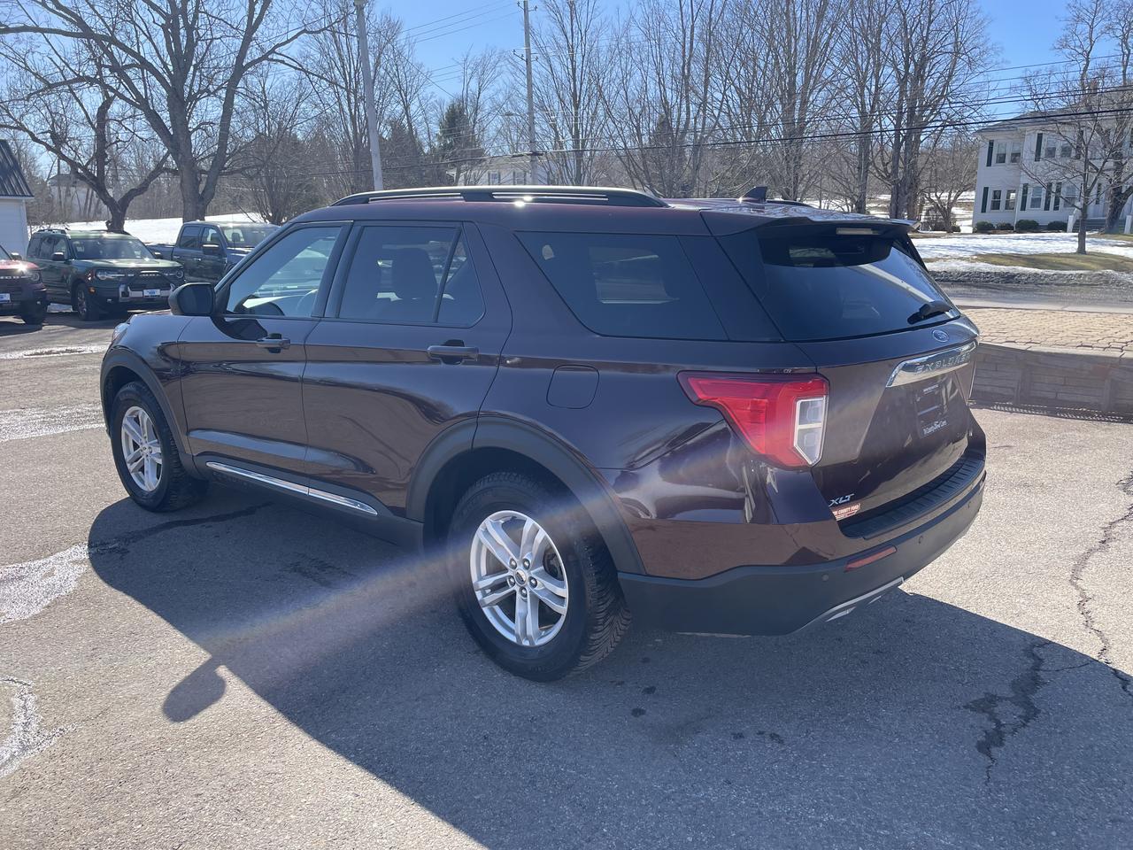 2020 Ford Explorer XLT Photo4