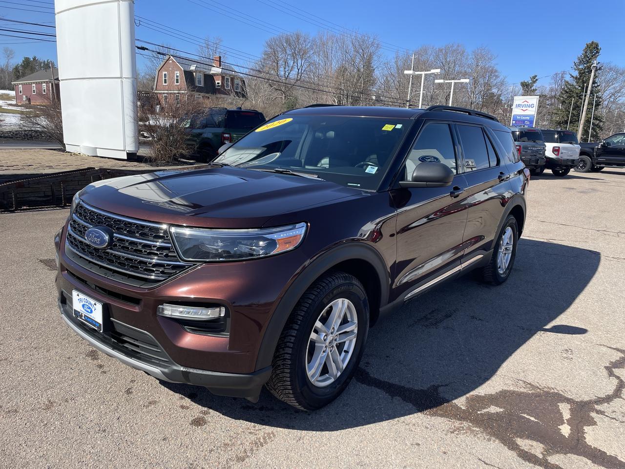2020 Ford Explorer XLT Photo2