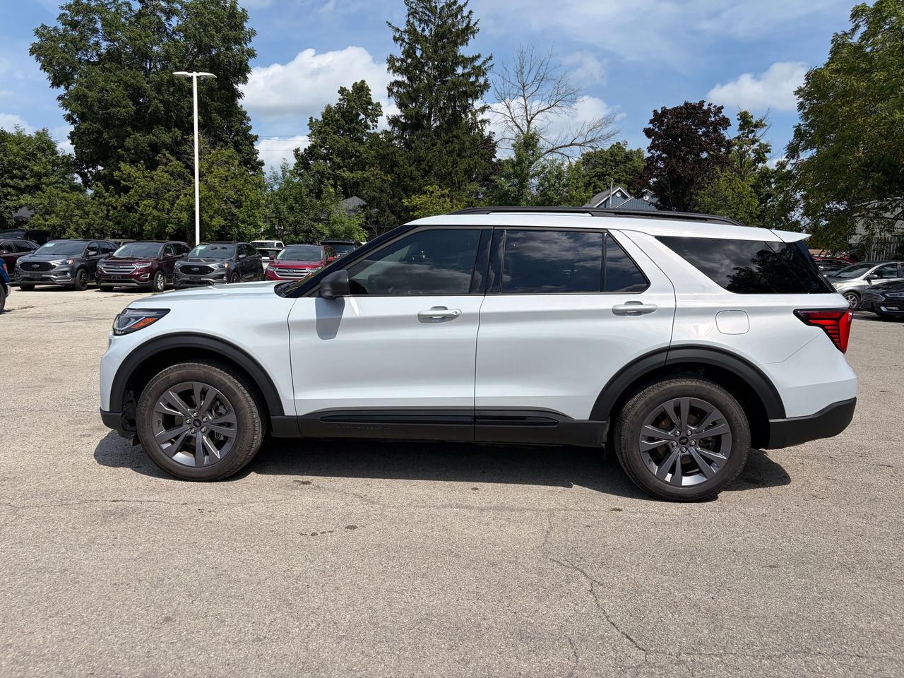 2026 Ford Explorer ACTIVE W/200A PKG 4WD 200A Photo1