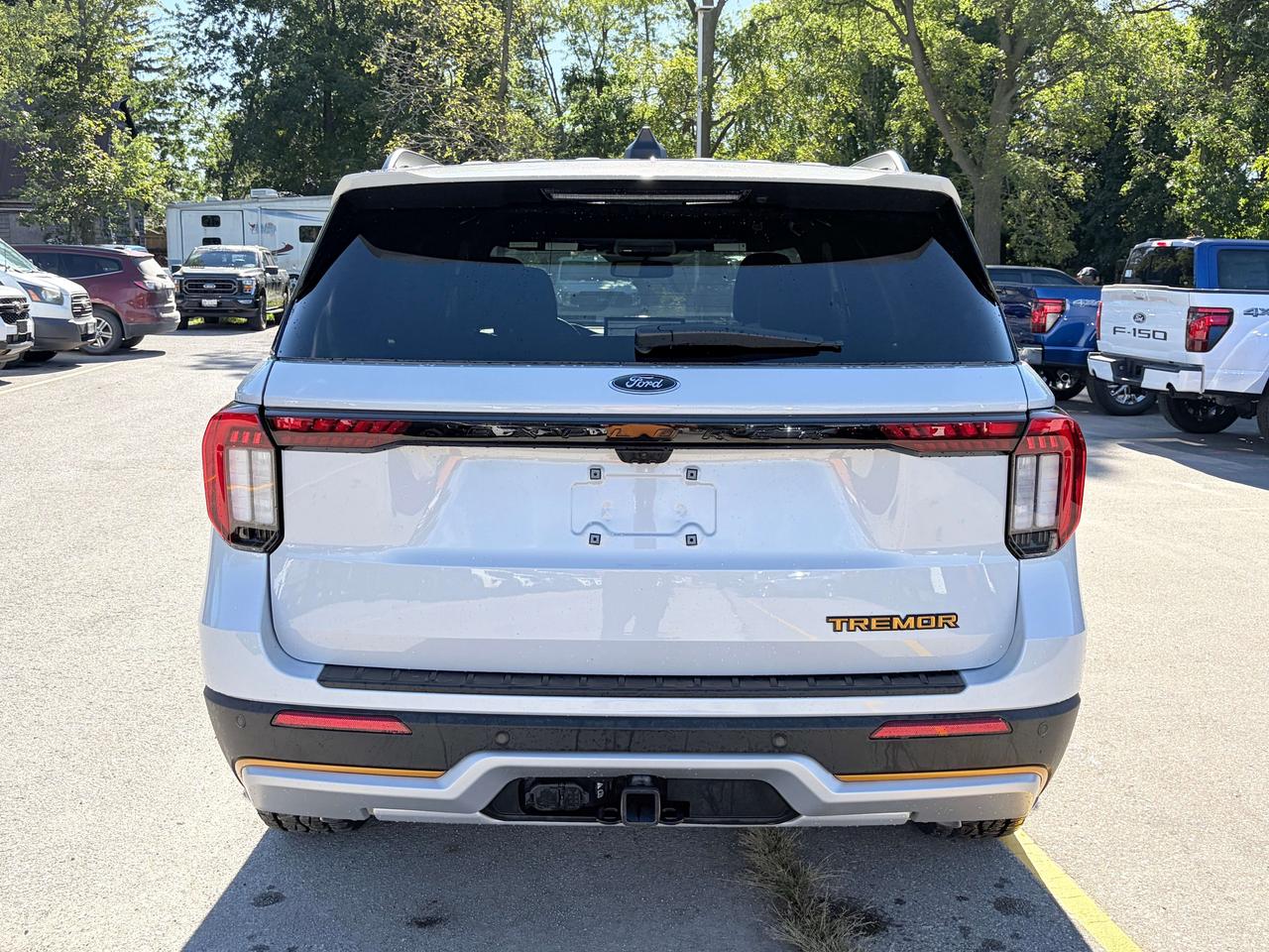 2026 Ford Explorer TREMOR 4WD 800A Photo3