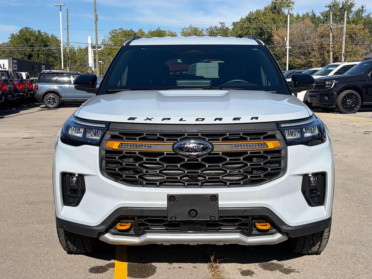 2026 Ford Explorer TREMOR 4WD 800A Photo