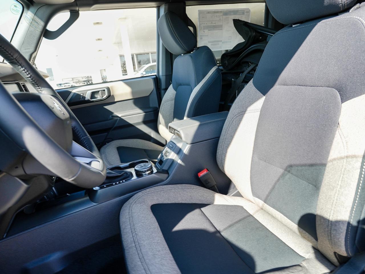 2026 Ford Bronco Big Bend |FREEDOM TOP | SOFT TOP INCLUDED Photo