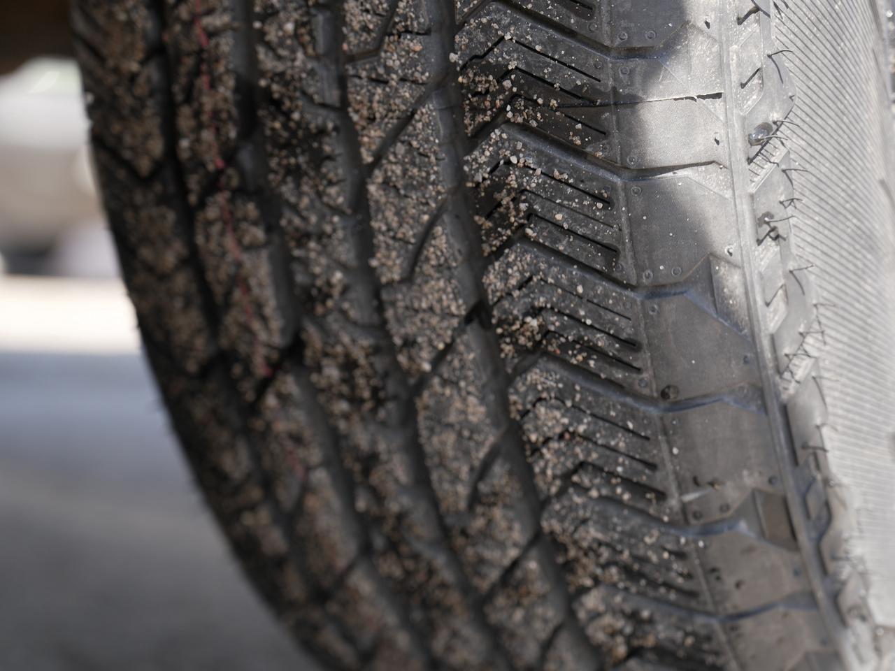 2026 Ford F-150 LARIAT | LEATHER | FOLDING BENCH SEATS Photo