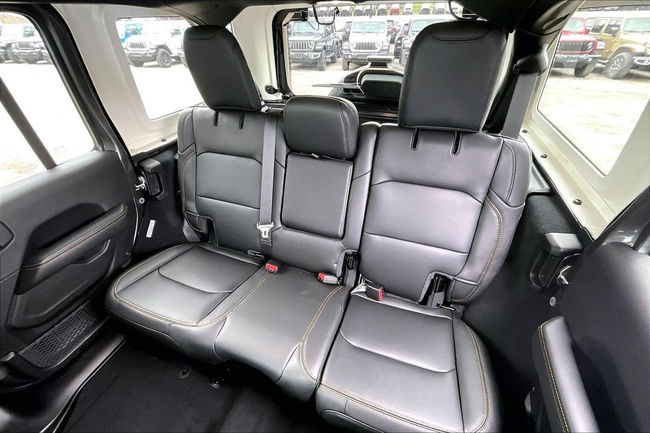 2026 Jeep Wrangler SAHARA 4DR | Leather | Hardtop | Premium Audio Photo