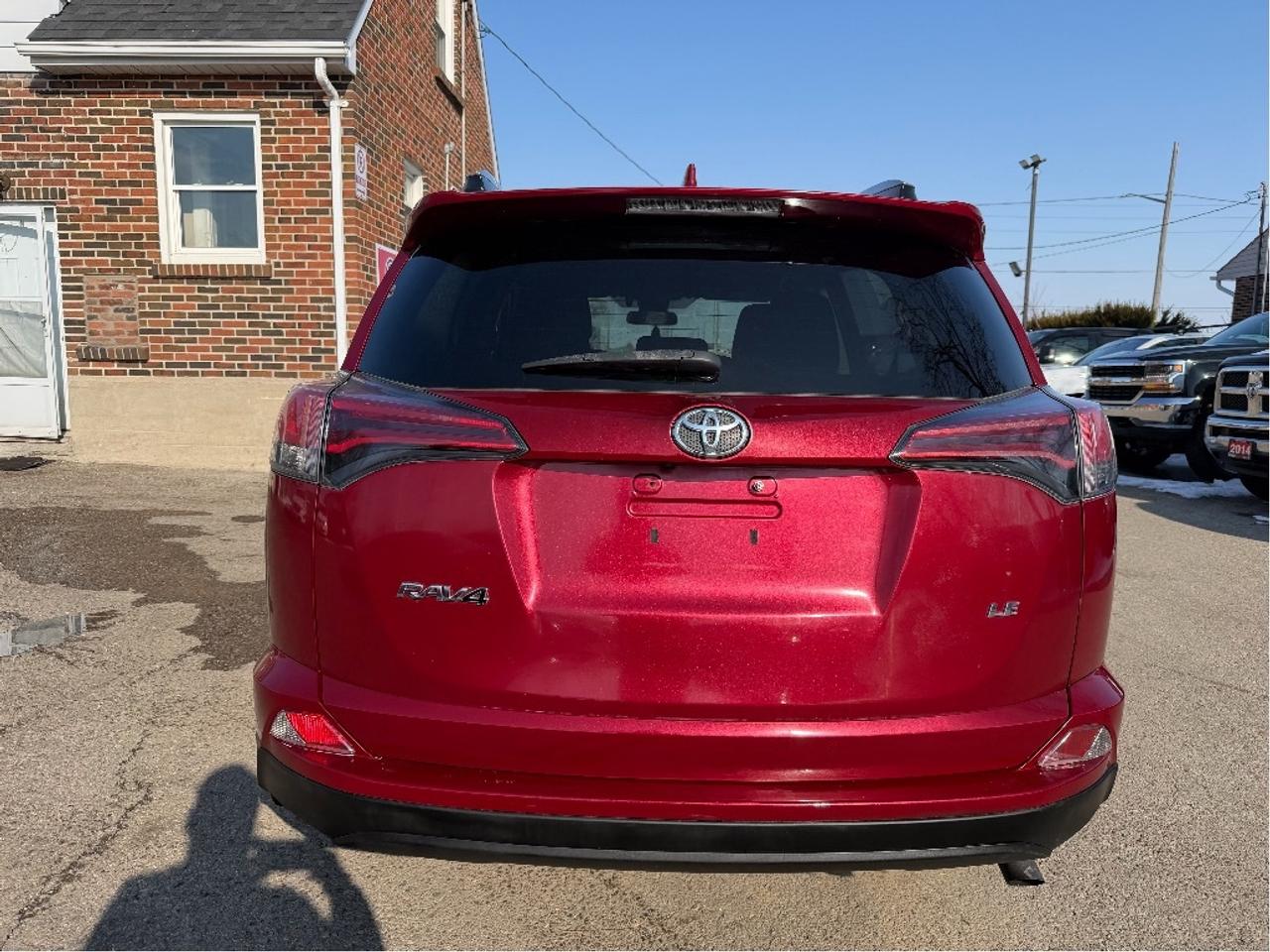 2018 Toyota RAV4 LE | Very Well Maintained | Drives Great Photo