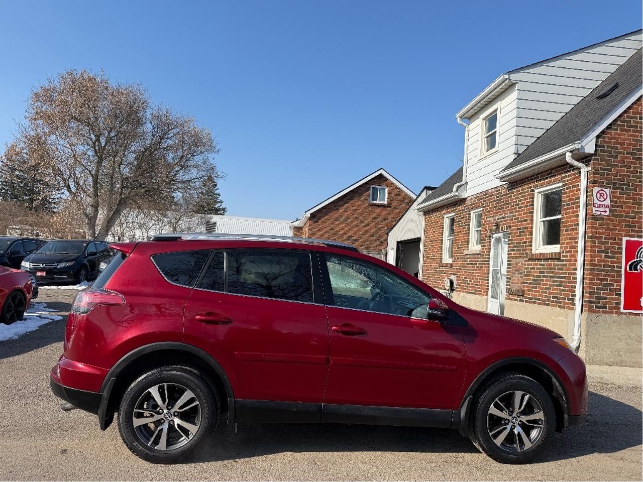 2018 Toyota RAV4 LE | Very Well Maintained | Drives Great Photo