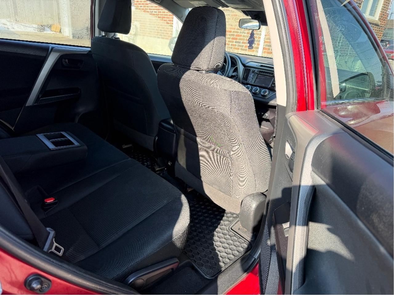 2018 Toyota RAV4 LE | Very Well Maintained | Drives Great Photo