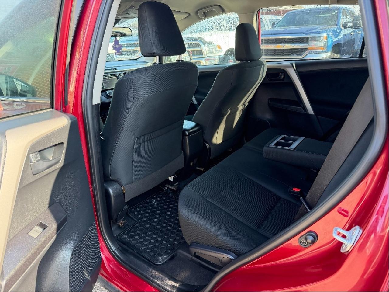 2018 Toyota RAV4 LE | Very Well Maintained | Drives Great Photo