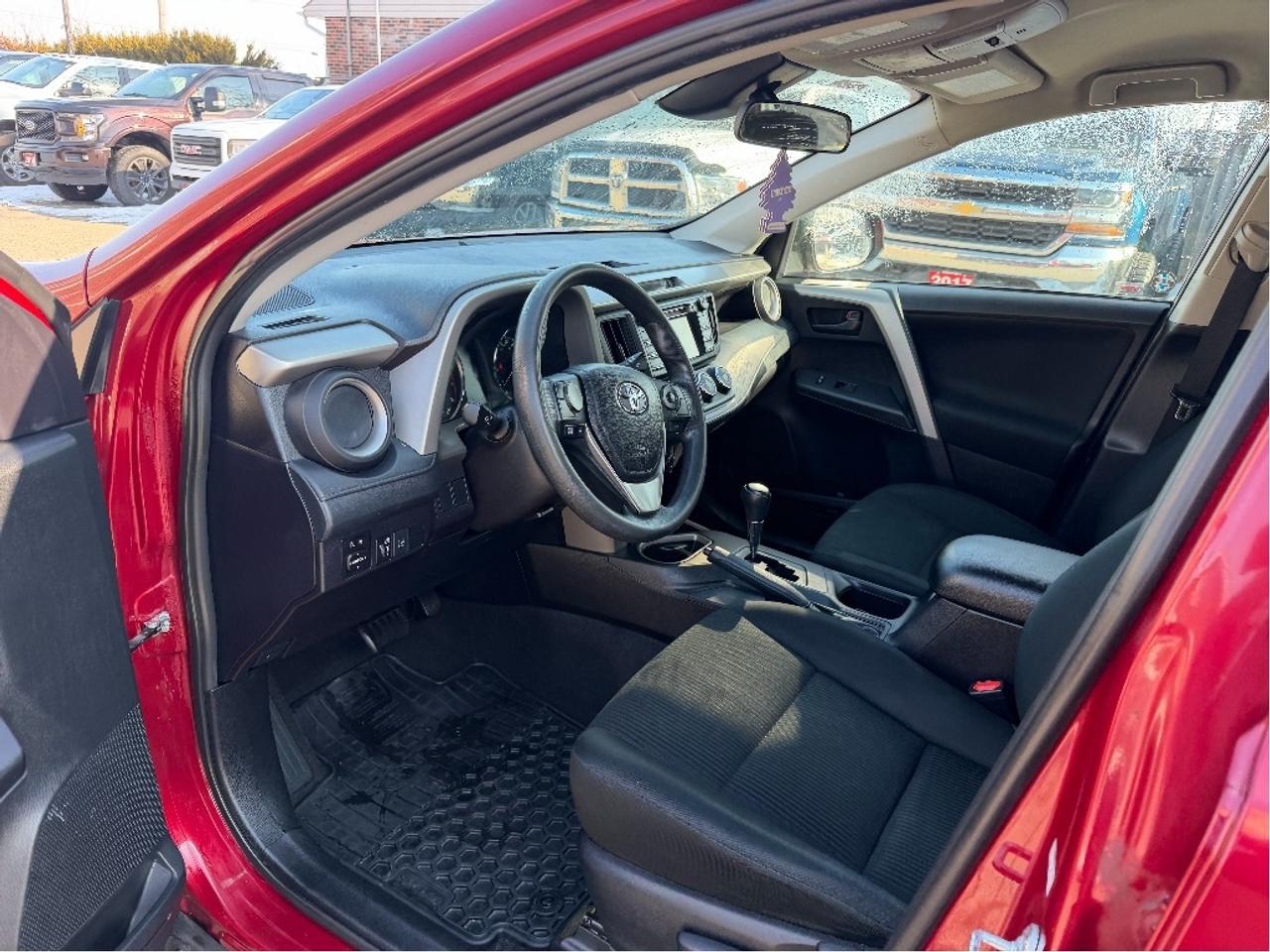 2018 Toyota RAV4 LE | Very Well Maintained | Drives Great Photo