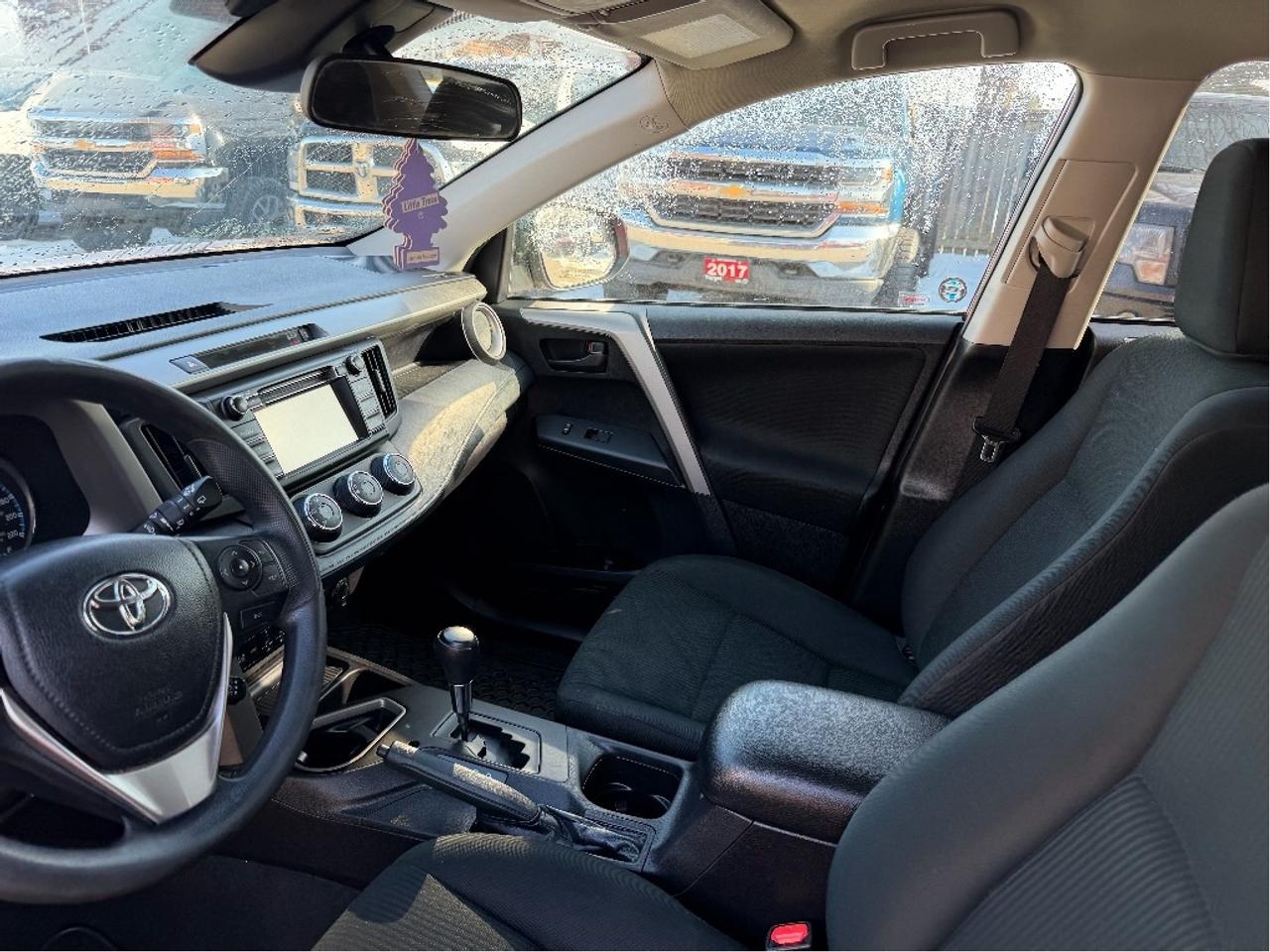 2018 Toyota RAV4 LE | Very Well Maintained | Drives Great Photo