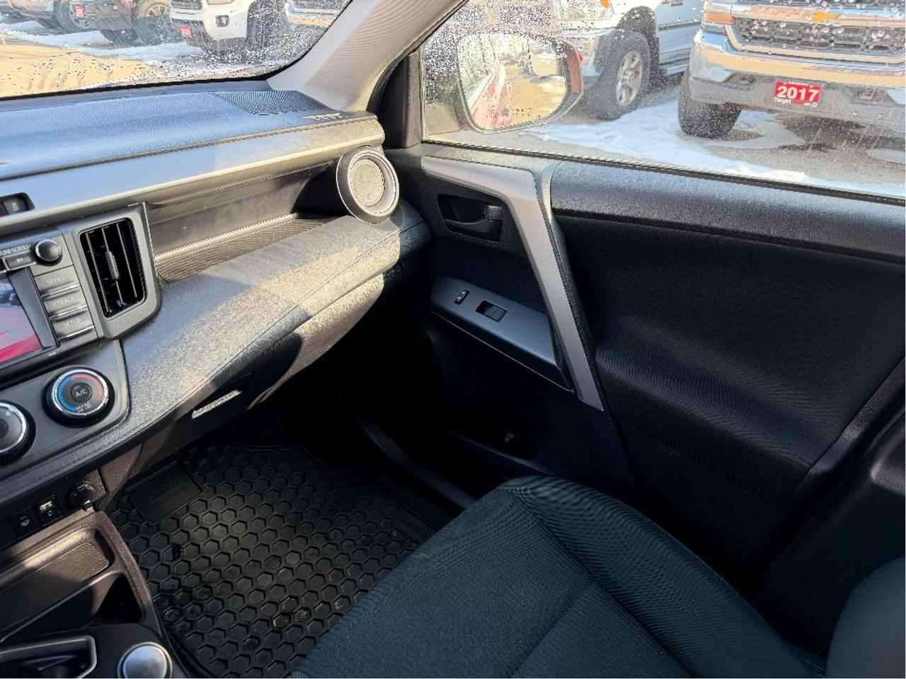 2018 Toyota RAV4 LE | Very Well Maintained | Drives Great Photo