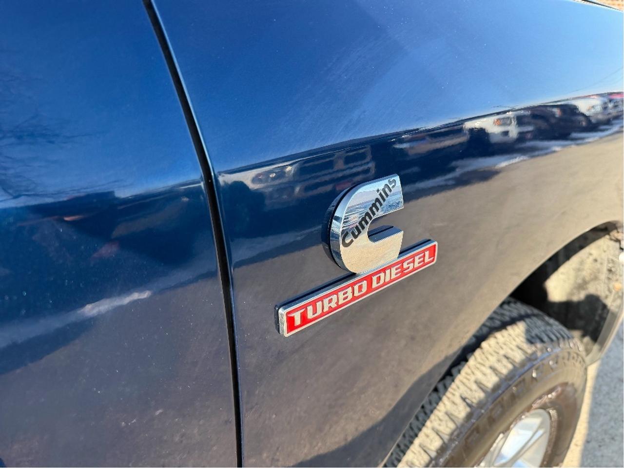 2019 RAM 3500 Big Horn Photo