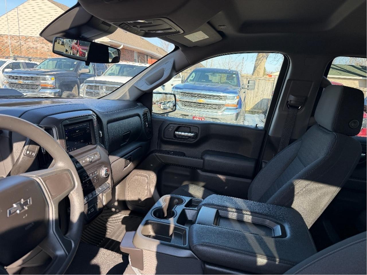 2022 Chevrolet Silverado 1500 Custom Trail Boss Photo