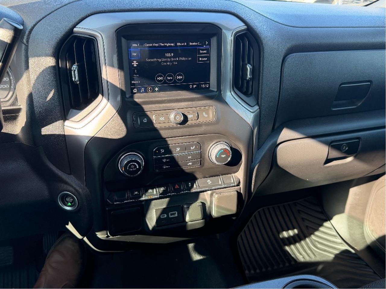 2022 Chevrolet Silverado 1500 Custom Trail Boss Photo