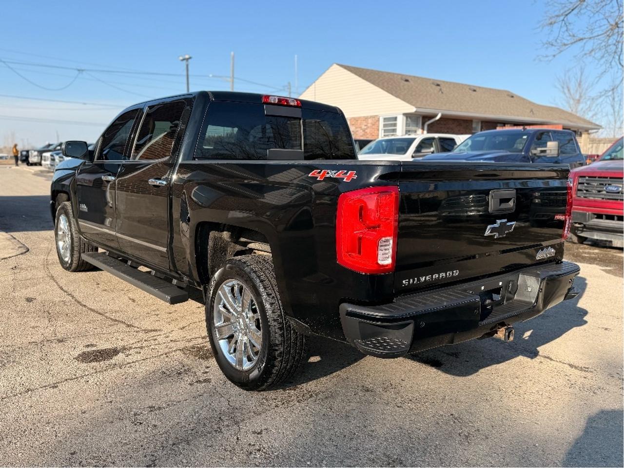 2016 Chevrolet Silverado 1500 High Country | One Owner Photo4