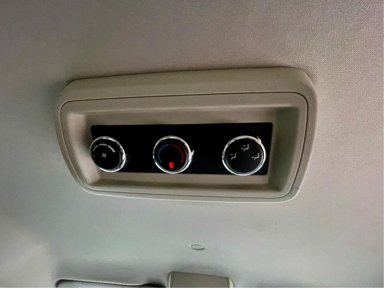 13673516