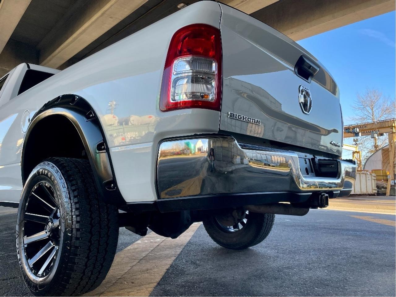 13673537.785938406