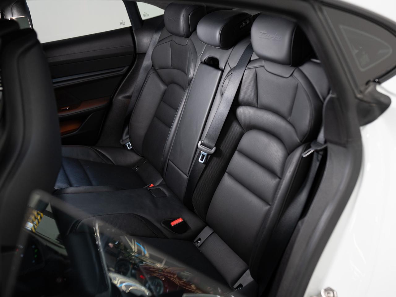 2020 Porsche Taycan TURBO | PERFORMANCE & PREMIUM PKG | BOSE | 21 IN Photo