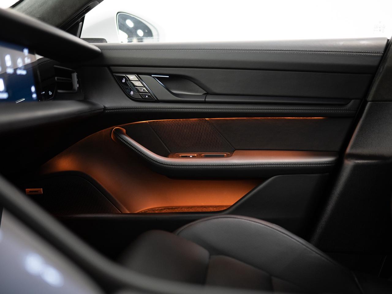 2020 Porsche Taycan TURBO | PERFORMANCE & PREMIUM PKG | BOSE | 21 IN Photo