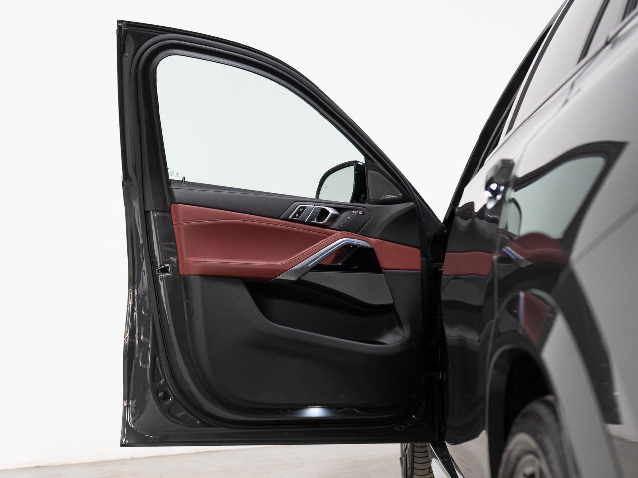 2024 BMW X6 XDRIVE40I | COUPE | M-SPORT | HUD | 22 IN Photo