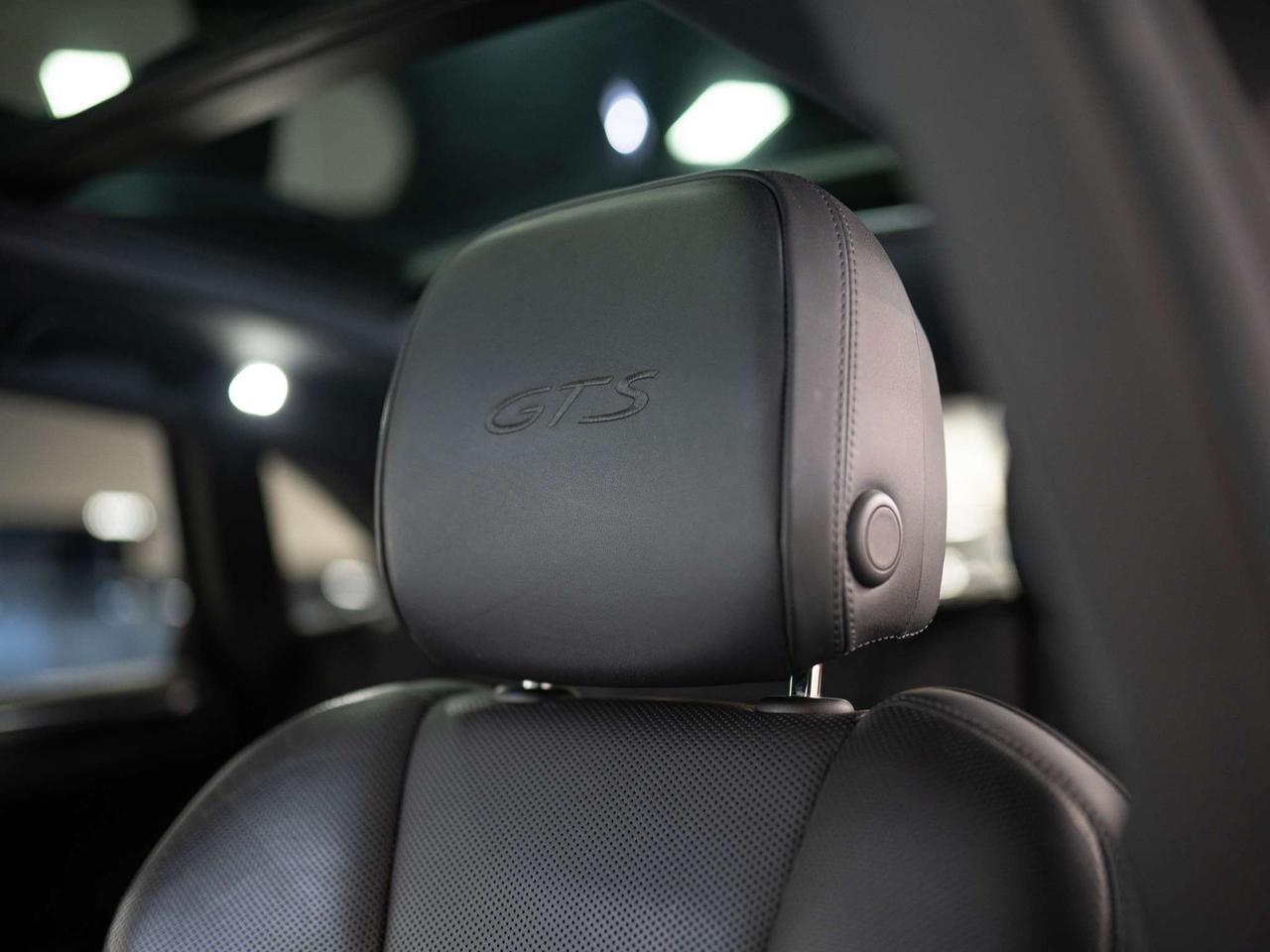 2020 Porsche Macan GTS | PREMIUM PLUS PKG | BOSE | PANO | 21 IN Photo