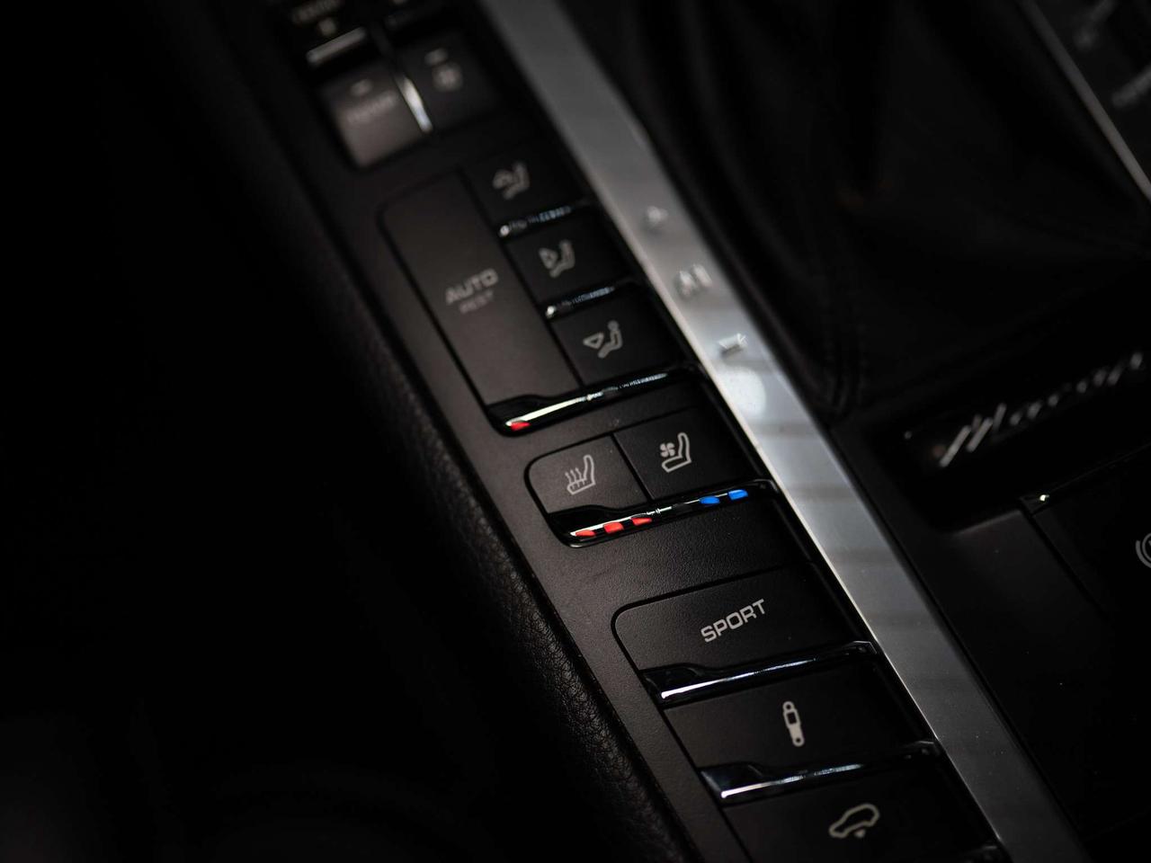 2020 Porsche Macan GTS | PREMIUM PLUS PKG | BOSE | PANO | 21 IN Photo