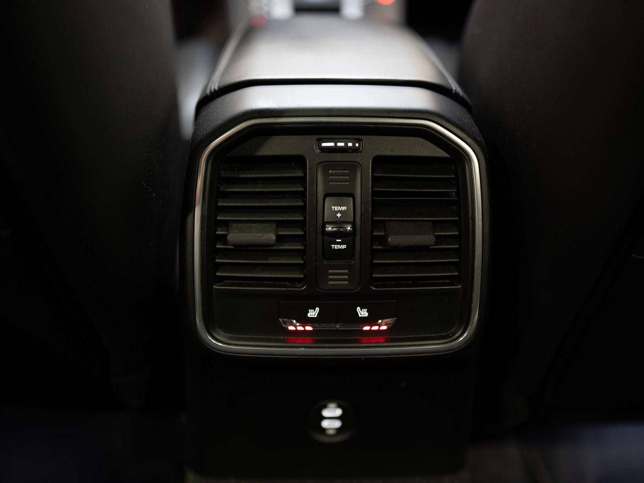 2020 Porsche Macan GTS | PREMIUM PLUS PKG | BOSE | PANO | 21 IN Photo