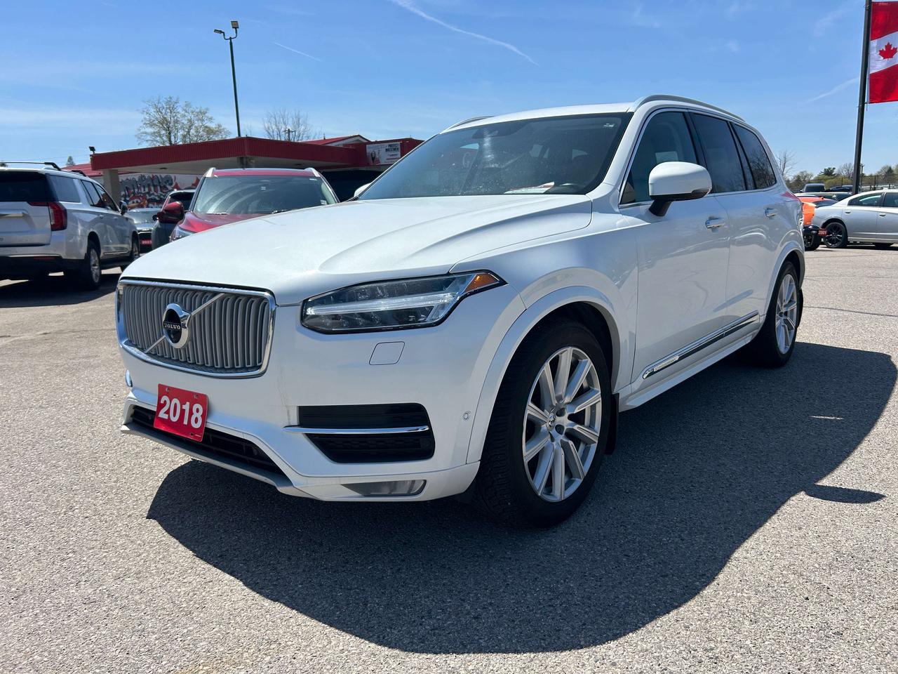 2018 Volvo XC90 T6, 7 PASSENGER, AWD, SUNROOF, HEATED LEATHER! - Photo #10