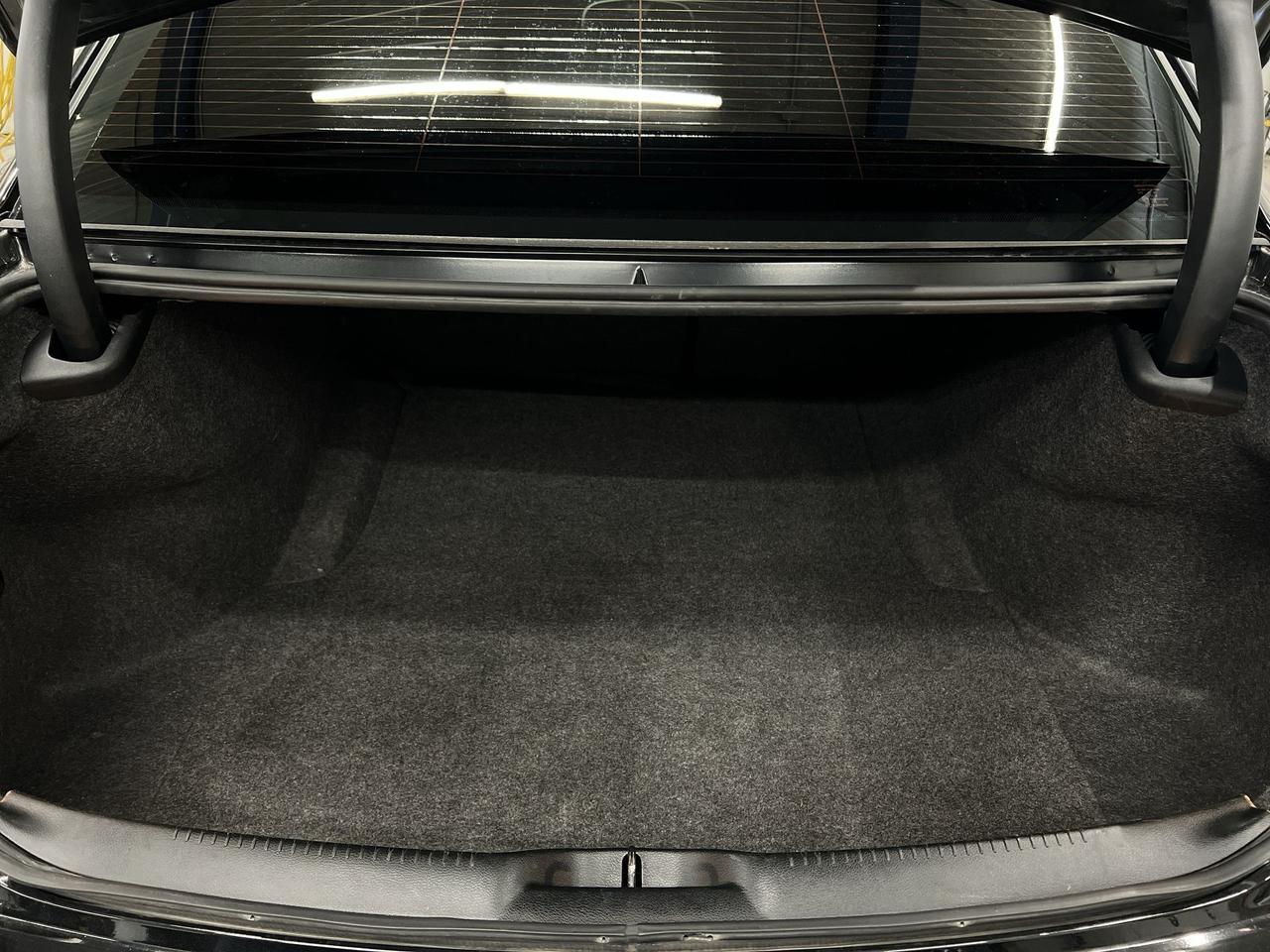 2018 Chrysler 300 TOURING L AWD | 292HP | HTD LEATHER | CARPLAY Photo