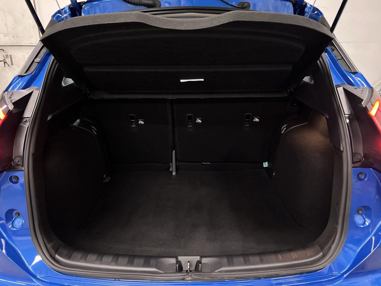 2024 Nissan Kicks SR | HTD SEATS | CARPLAY | 360 CAM | BLK ALLOYS Photo