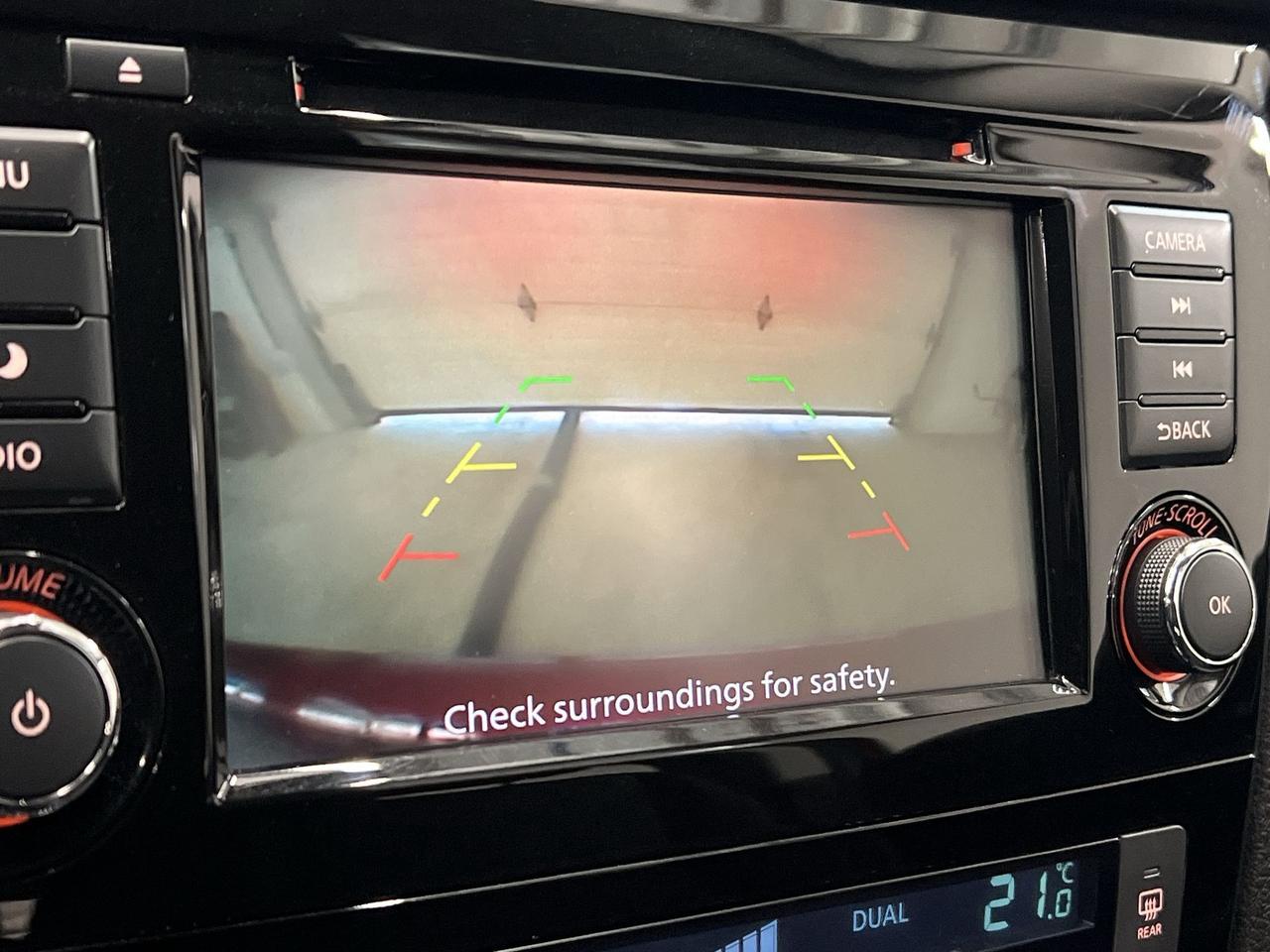 2023 Nissan Qashqai SV AWD | SUNROOF | HTD SEATS | CARPLAY | ALLOYS Photo