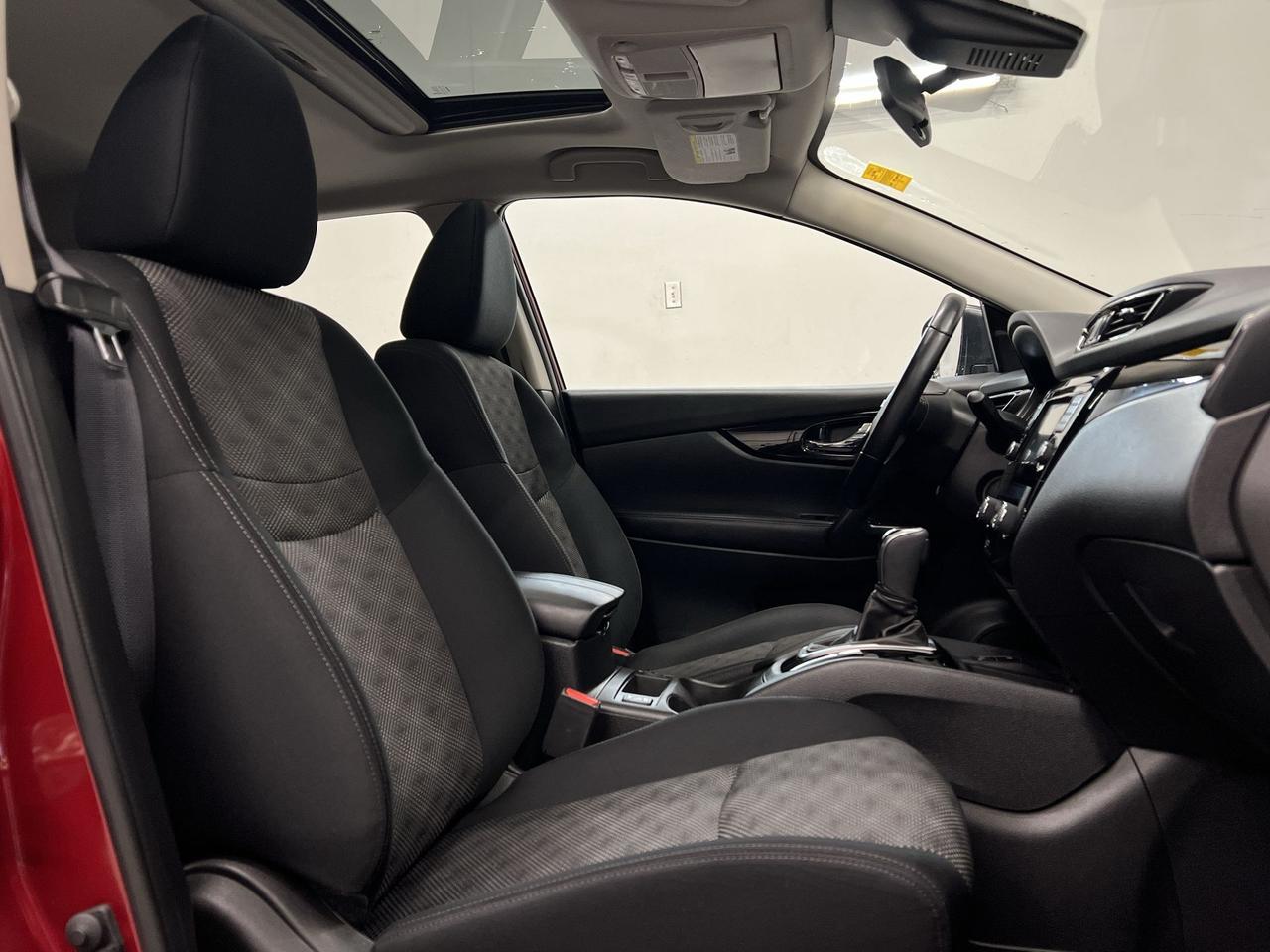 2023 Nissan Qashqai SV AWD | SUNROOF | HTD SEATS | CARPLAY | ALLOYS Photo