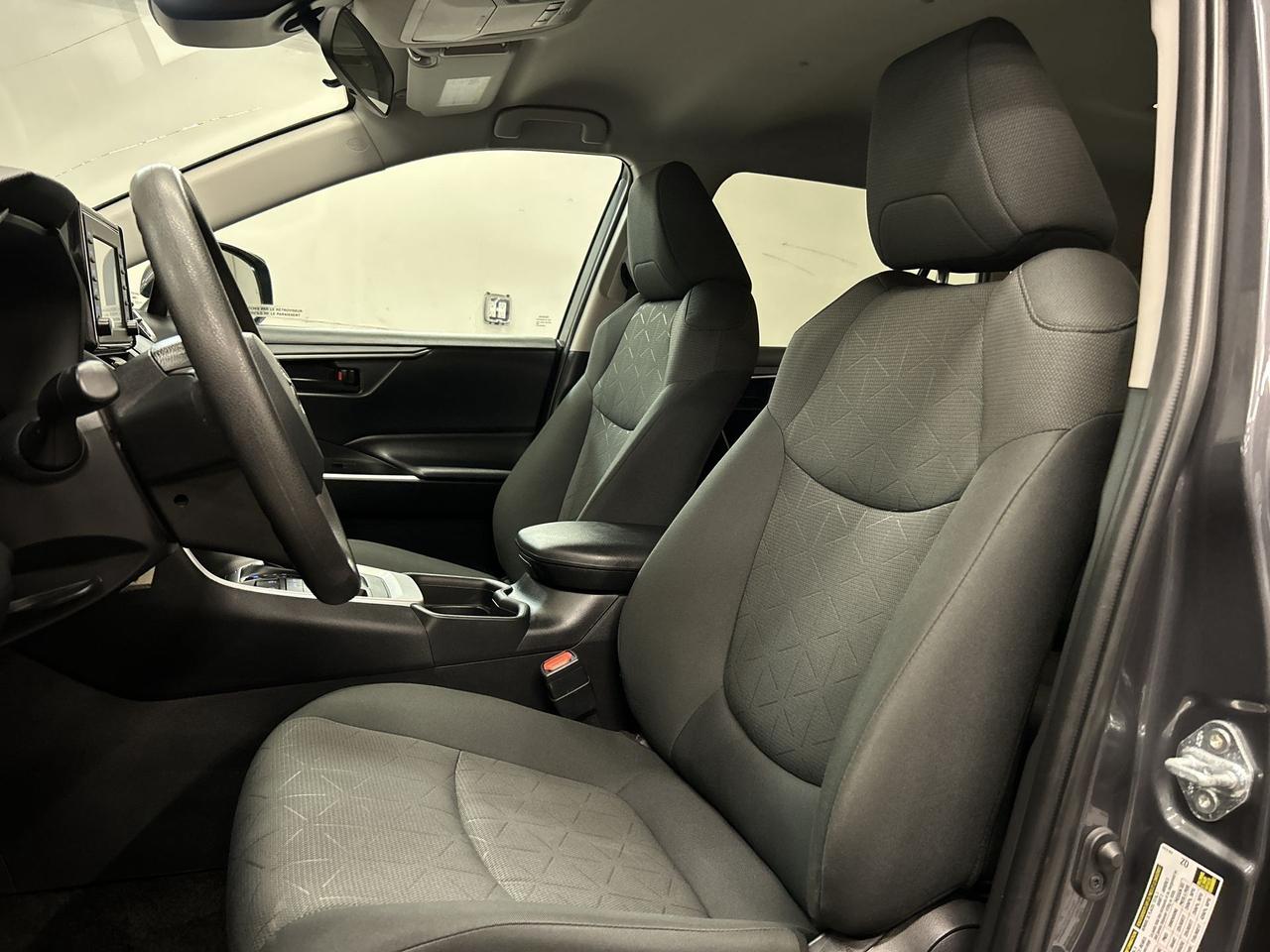 2021 Toyota RAV4 AWD | HTD SEATS | CARPLAY | ADAPT. CRUISE | A/C Photo