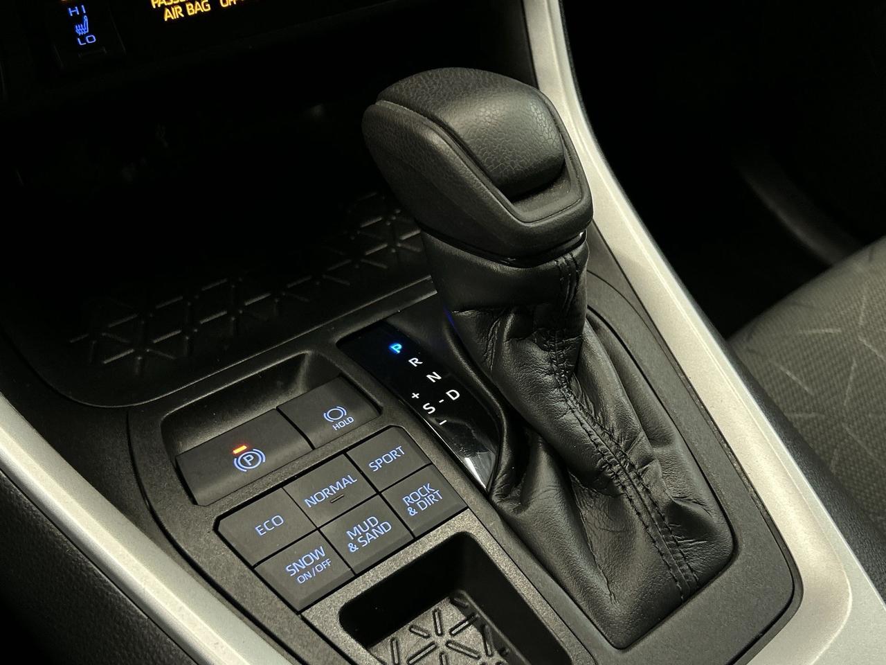 2021 Toyota RAV4 AWD | HTD SEATS | CARPLAY | ADAPT. CRUISE | A/C Photo