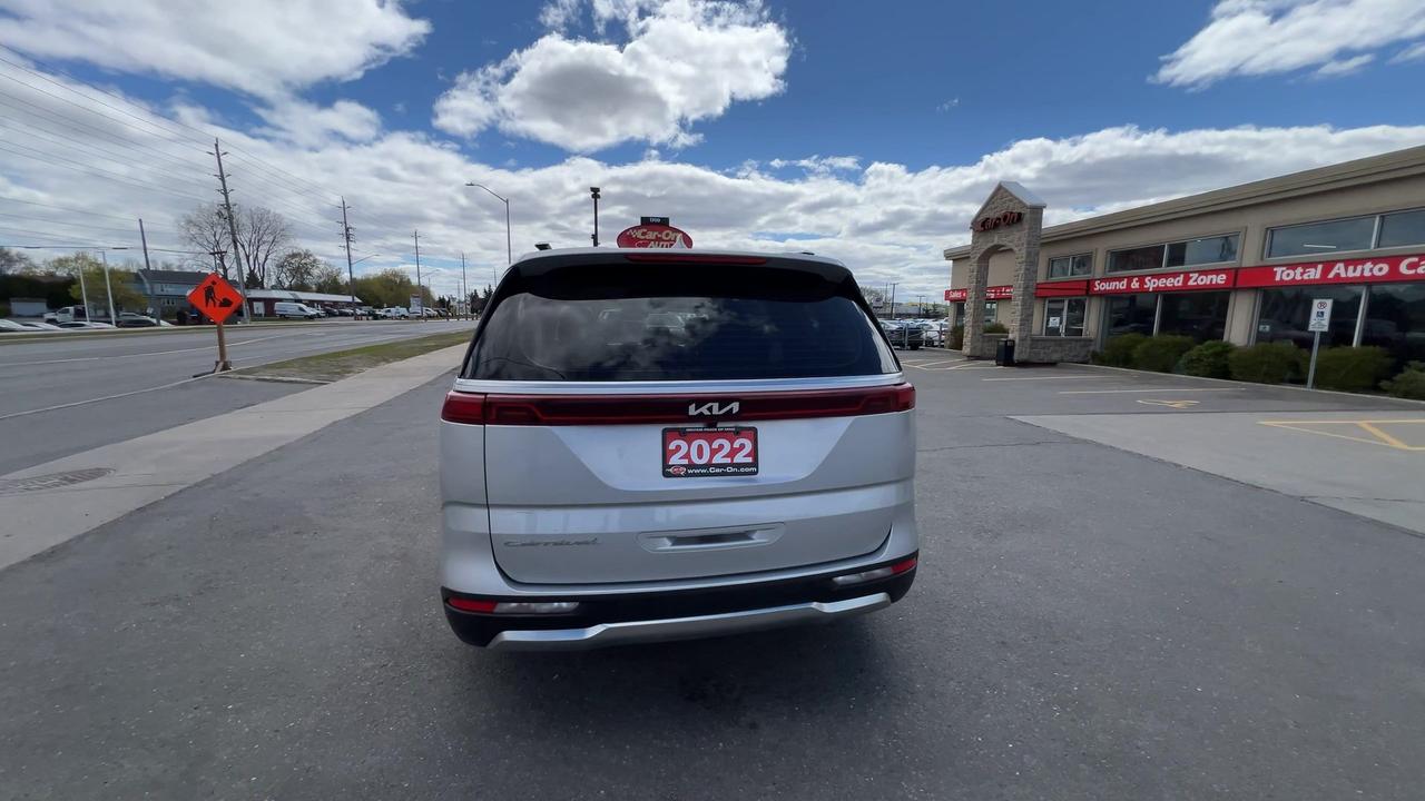 2022 Kia Carnival EX | 8-PASS | HTD SEATS  | CARPLAY | 19IN ALLOYS Photo
