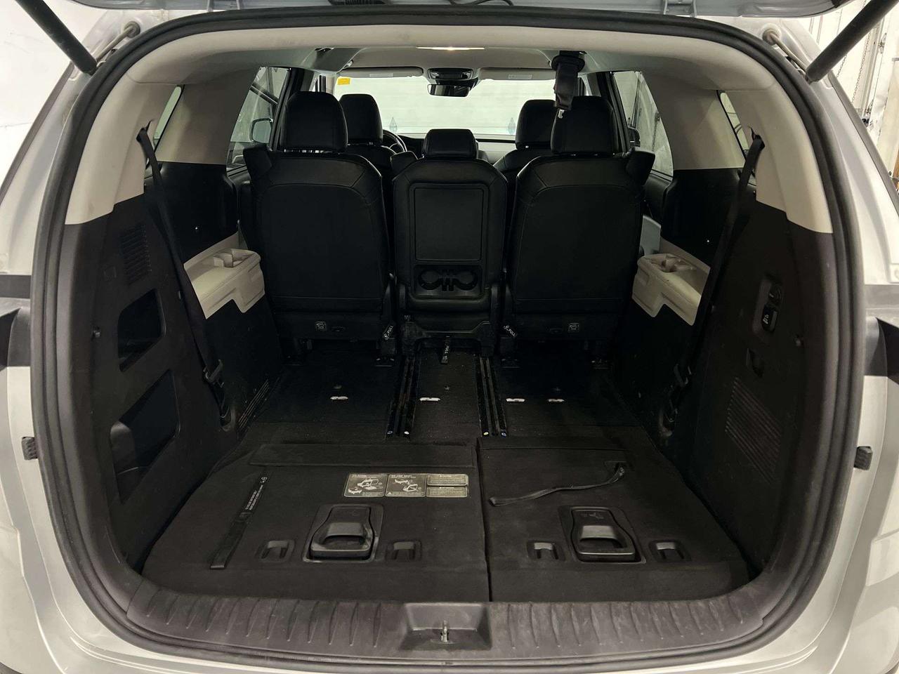 2022 Kia Carnival EX | 8-PASS | HTD SEATS  | CARPLAY | 19IN ALLOYS Photo