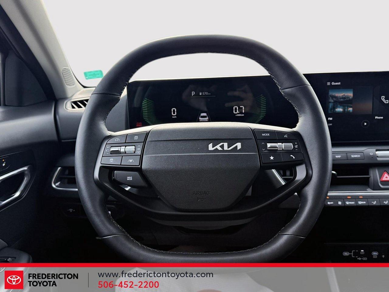 2025 Kia K4 EX Photo