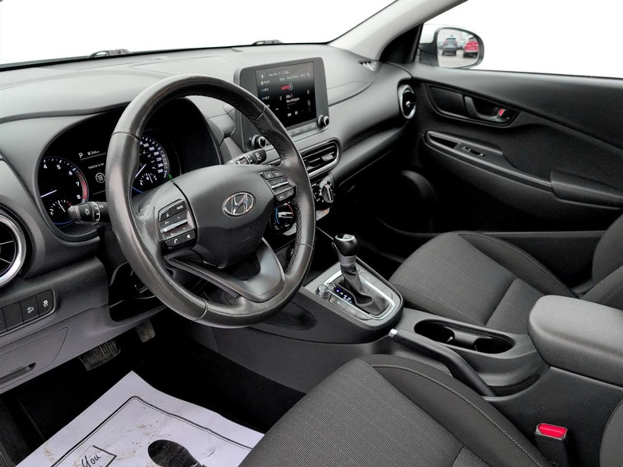 2023 Hyundai KONA 2.0L Preferred  **NO ACCIDENTS** Photo