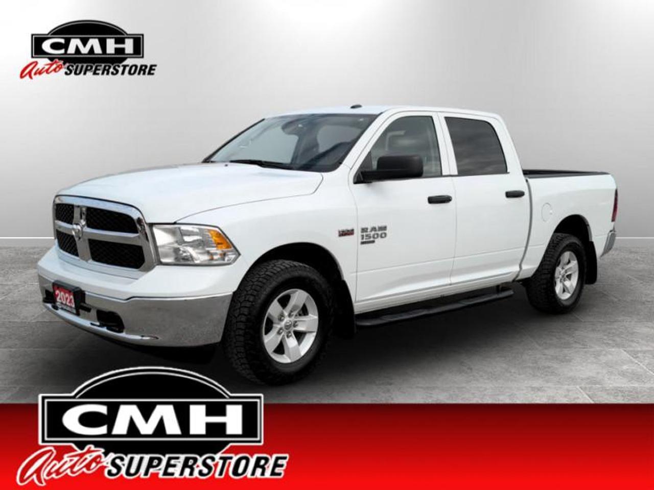 2023 RAM 1500 Classic SLT  **5.7L HEMI - NO ACCIDENTS** Photo