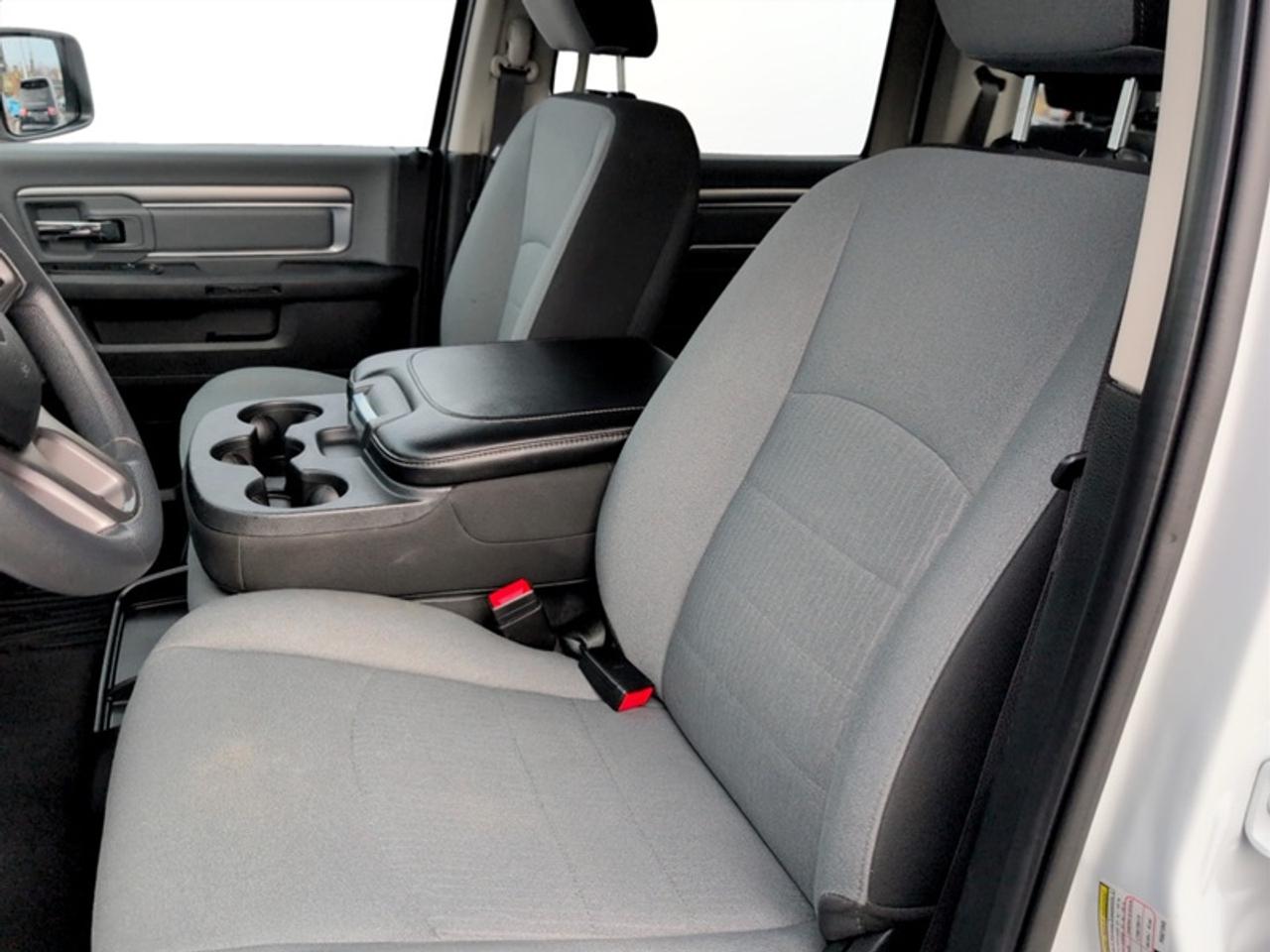 2023 RAM 1500 Classic SLT  **5.7L HEMI VVT V8 ENGINE** Photo