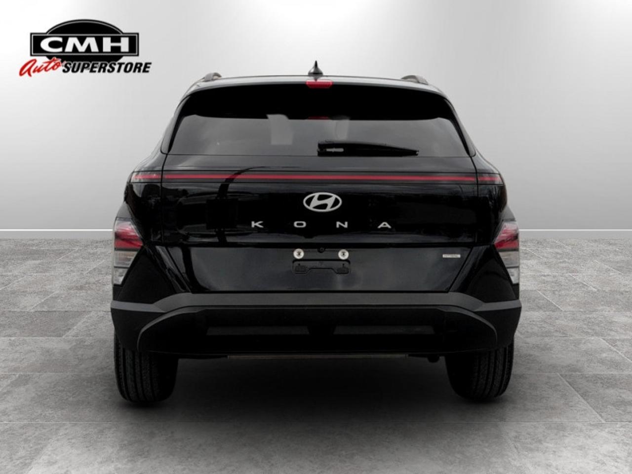 2024 Hyundai KONA Preferred FWD  **NO ACCIDENTS** Photo