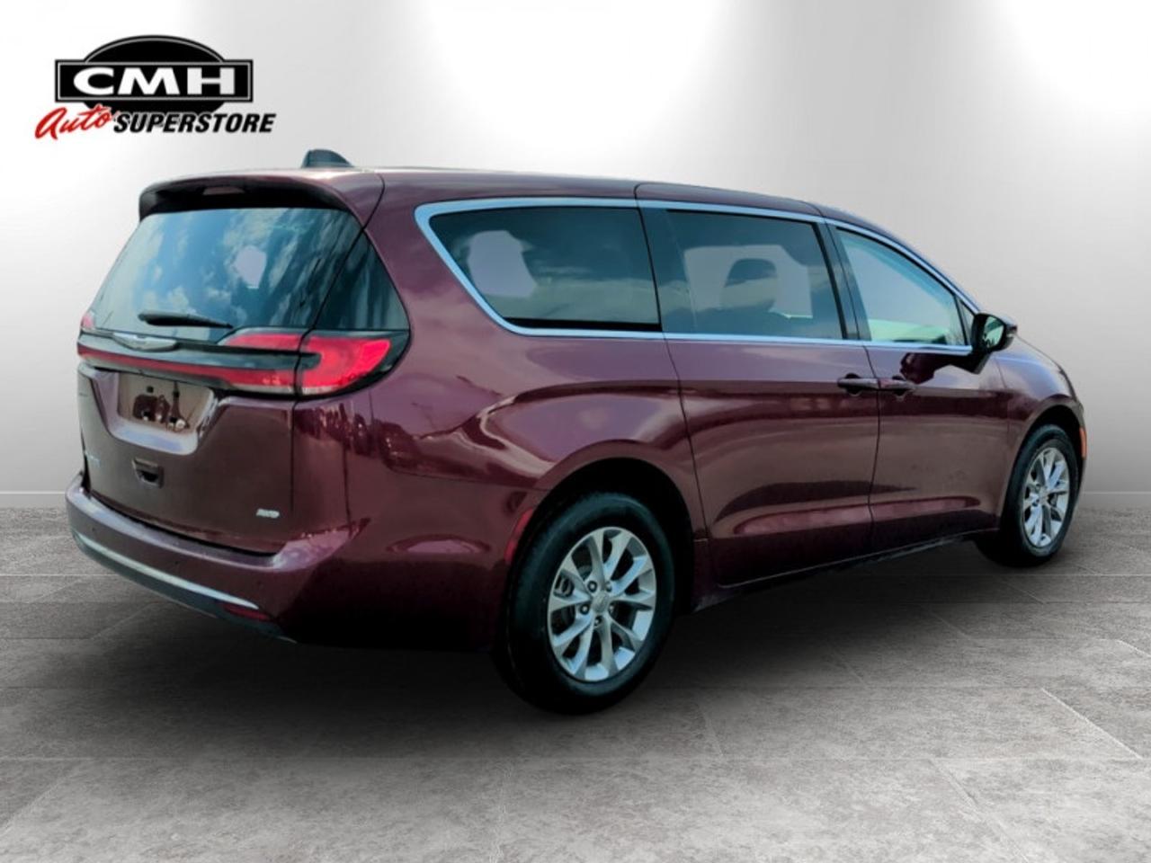 2023 Chrysler Pacifica Touring-L AWD  **AWD** Photo
