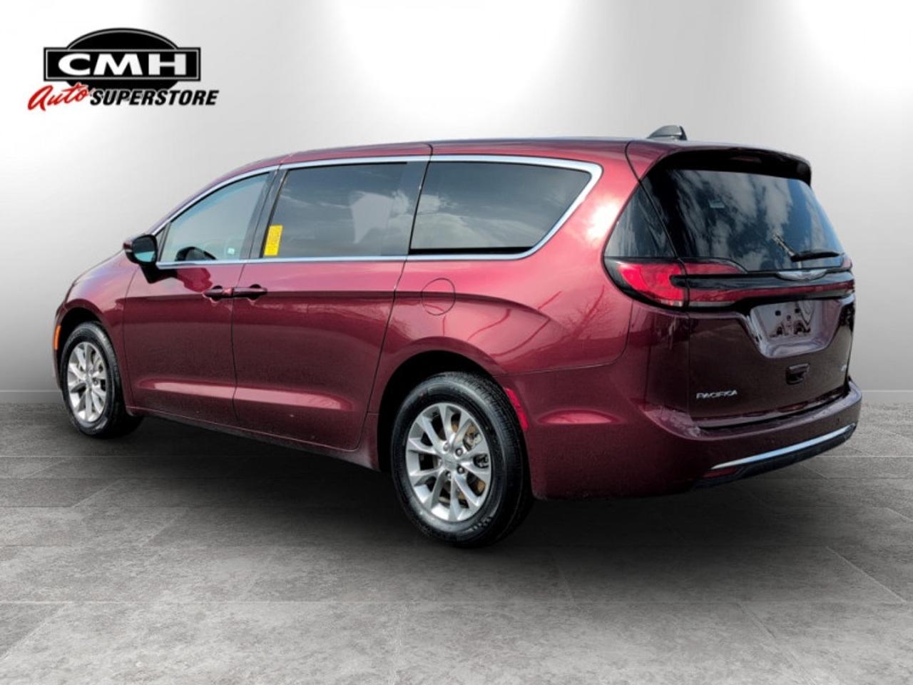 2023 Chrysler Pacifica Touring-L AWD  **AWD** Photo