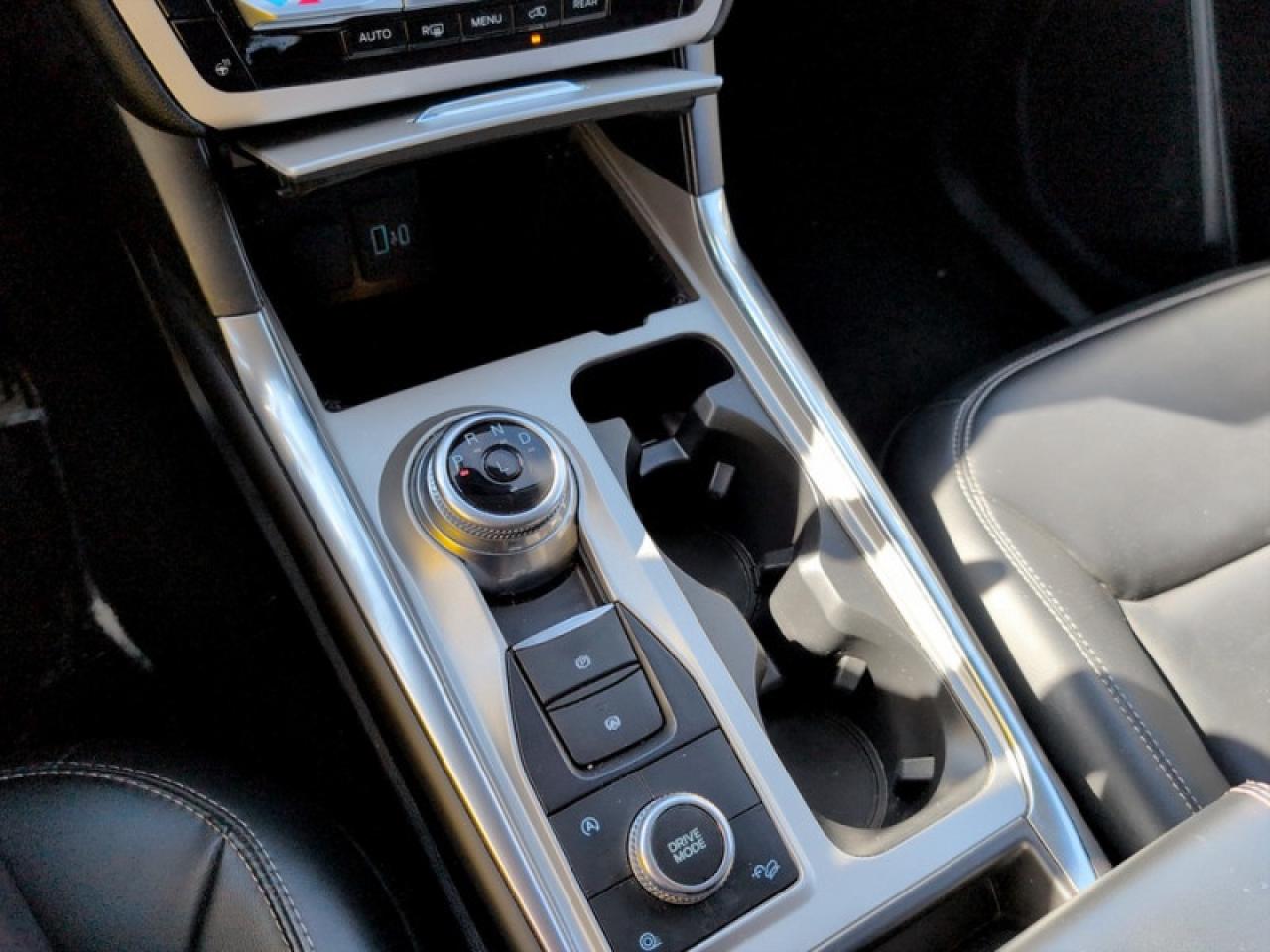 2024 Ford Explorer XLT Photo