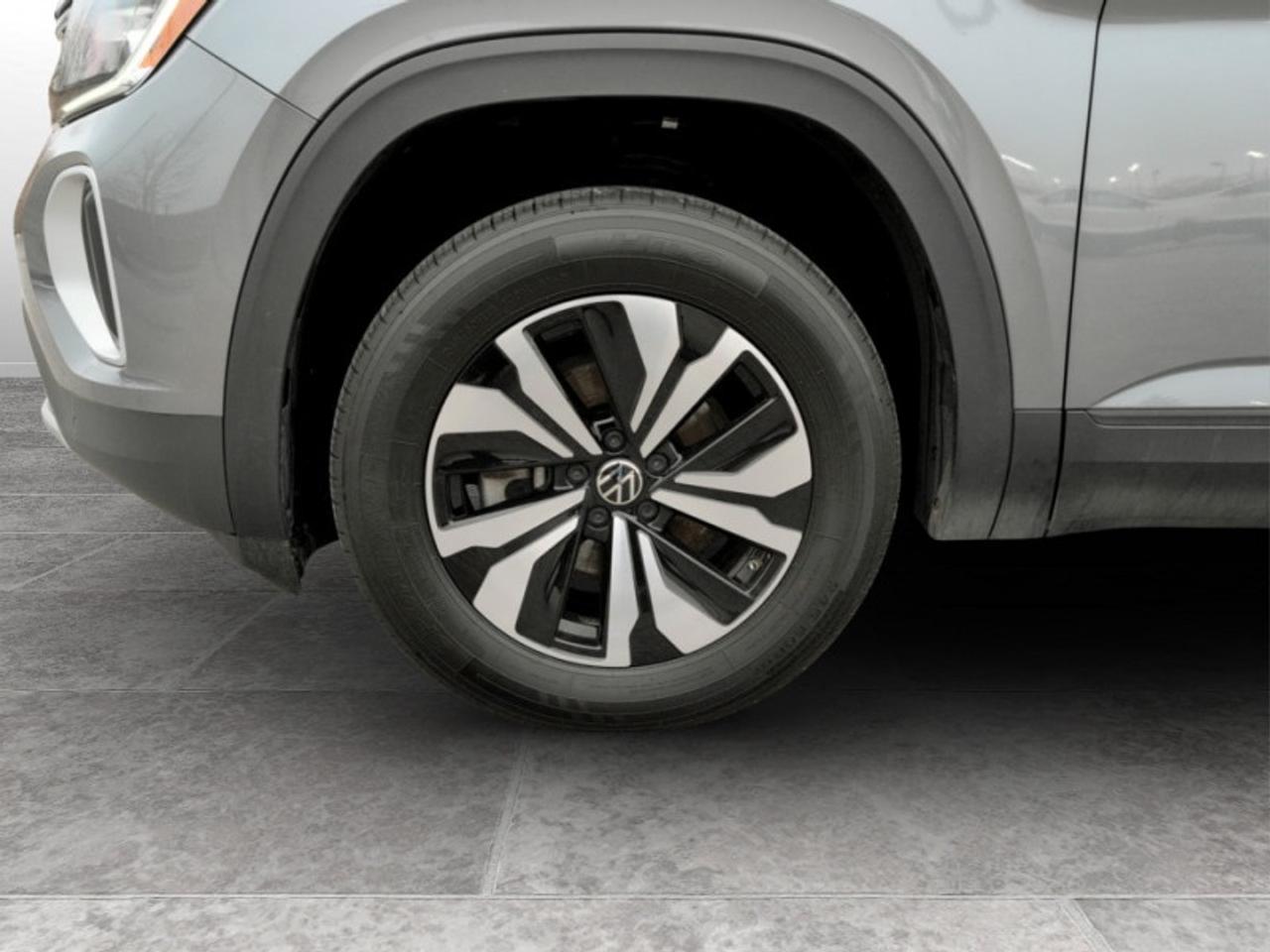 2024 Volkswagen Atlas Comfortline 2.0 TSI  **CLEAN CF** Photo