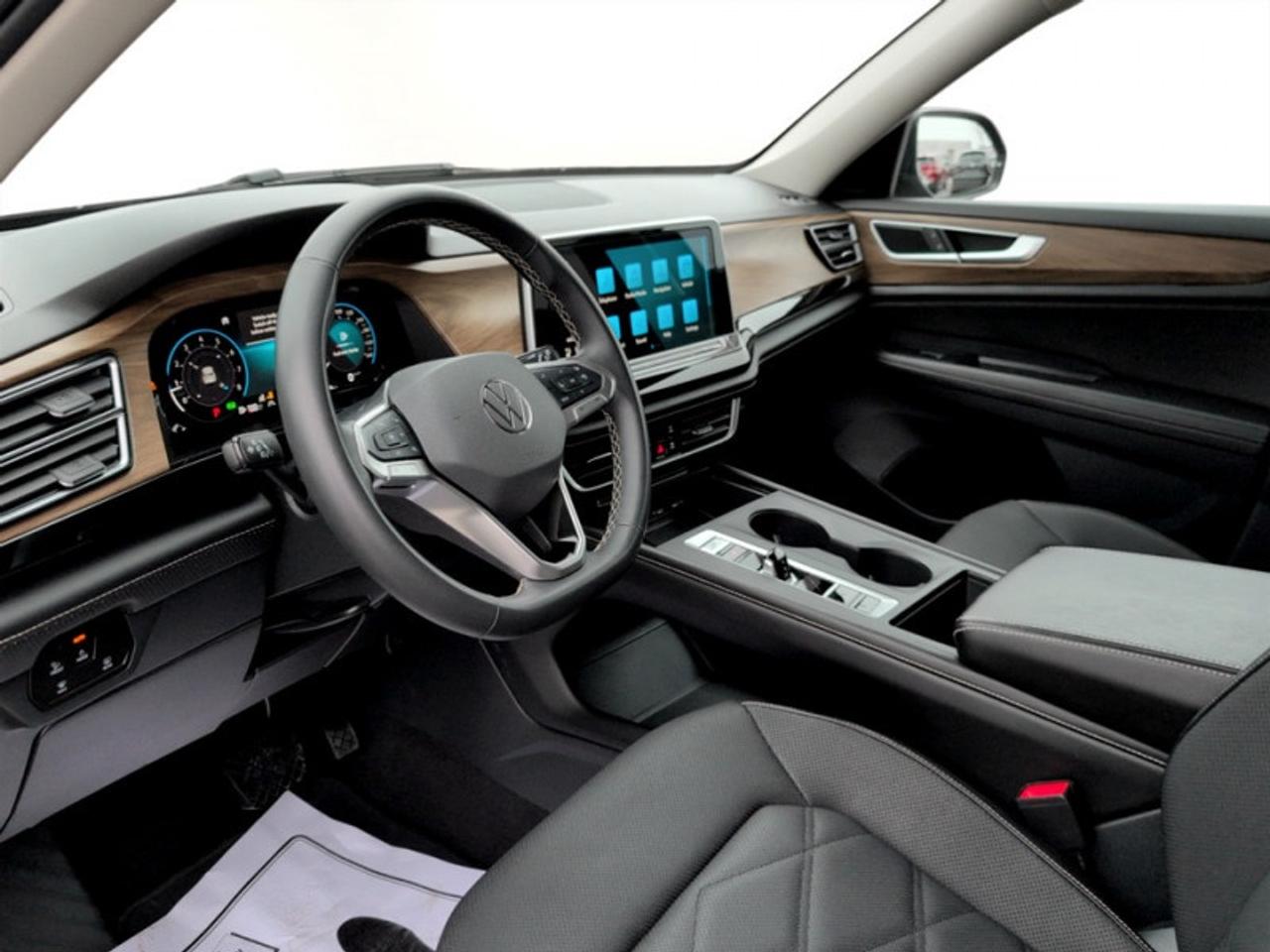 2024 Volkswagen Atlas Comfortline 2.0 TSI  **CLEAN CF** Photo