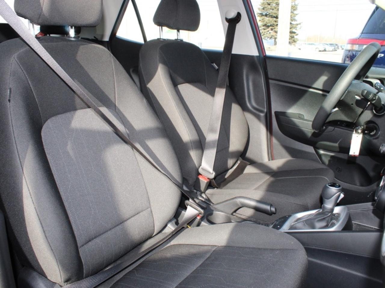 2024 Hyundai Venue Essential   Low KMs - One Owner - Heated Seats -  Apple CarPlay Photo