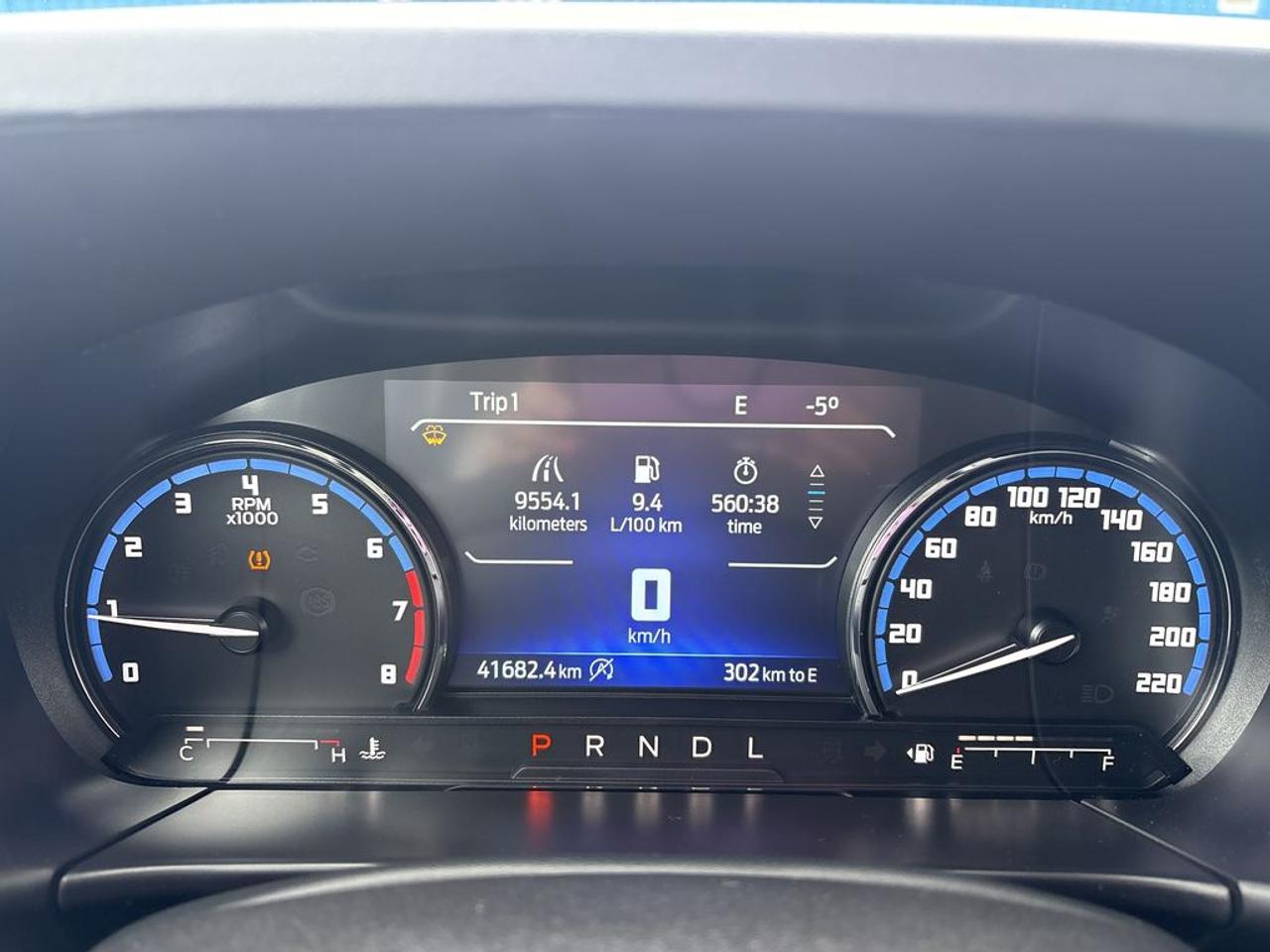13674044